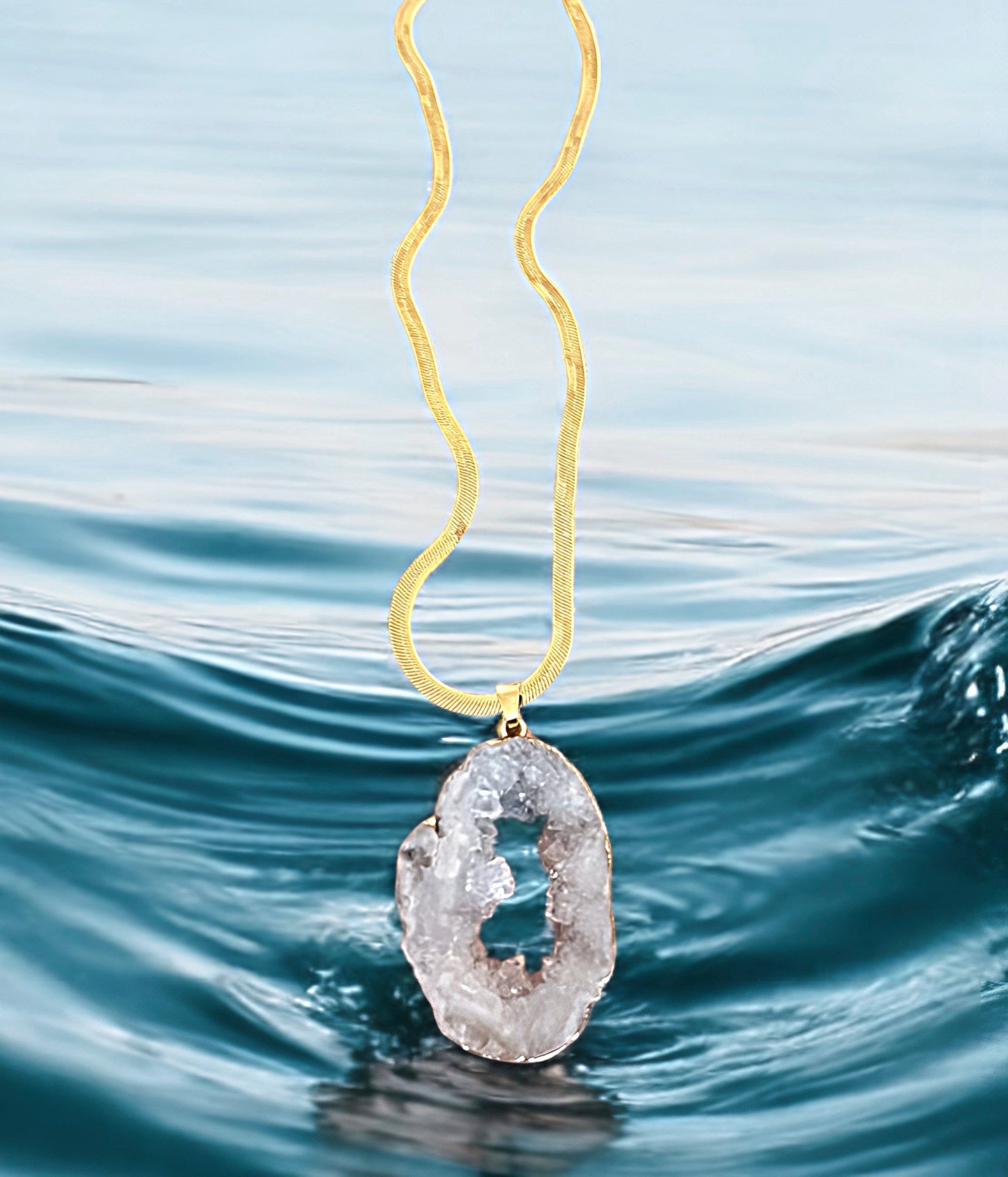 CROWN CHAKRA GEODE HERRINGBONE NECKLACE