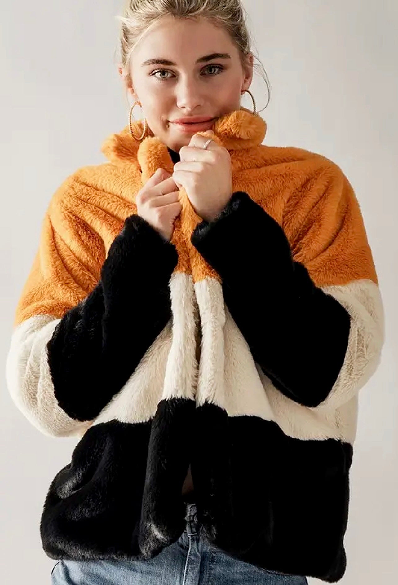 COLOR BLOCK FAUX FUR JACKET