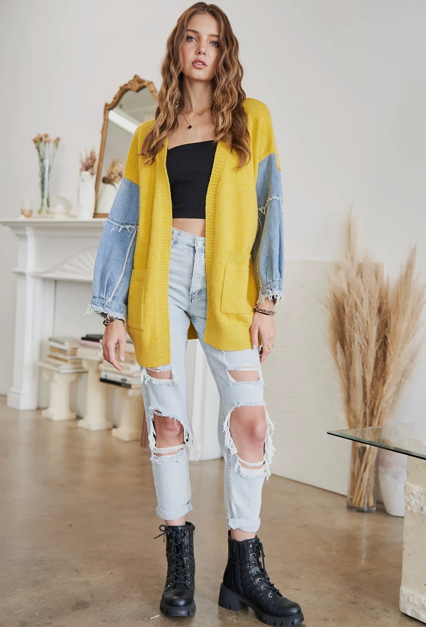 FRAYED COLOR BLOCK DENIM SLEEVE CARDIGAN