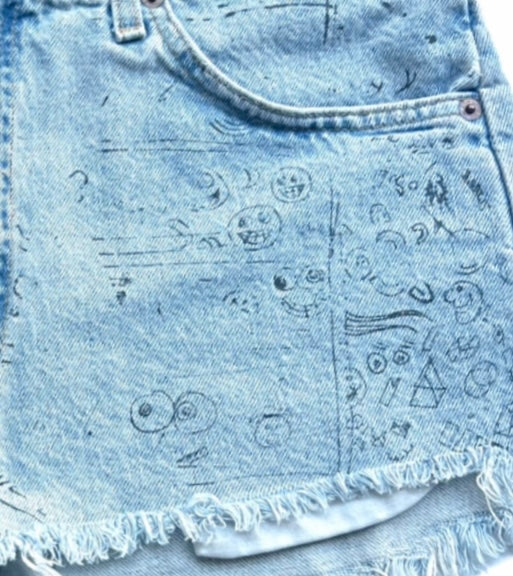 VINTAGE LEVI 501 DENIM CUTOFF SHORTS