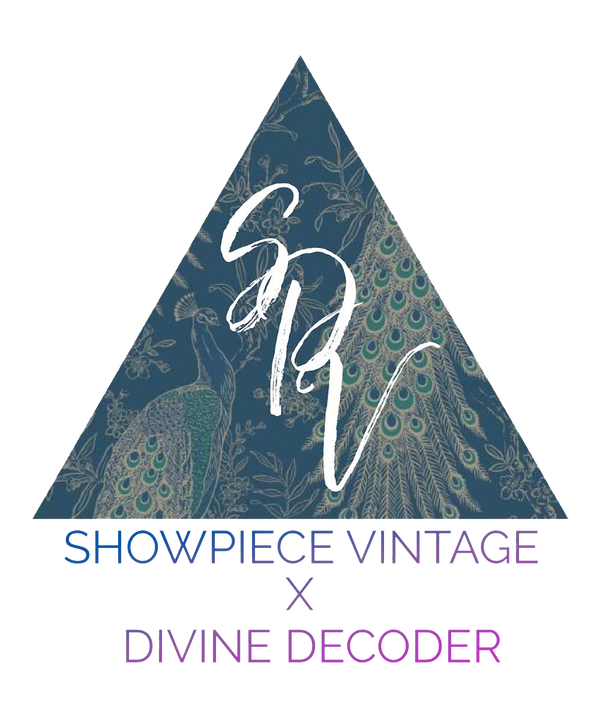 Showpiece Vintage X Divine Decoder